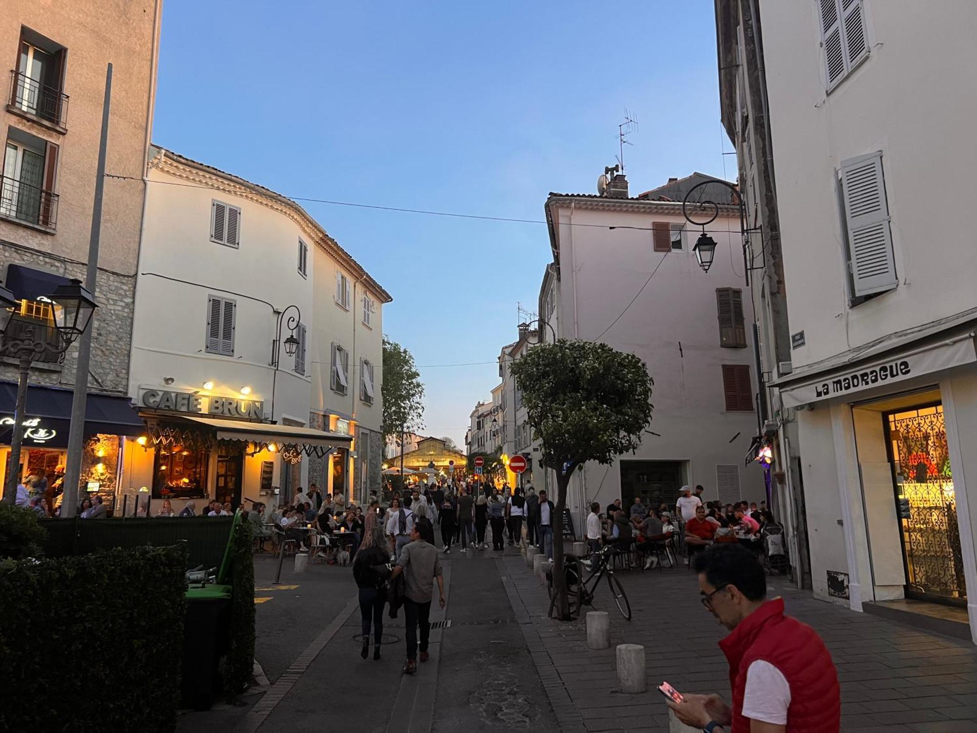 Location Cote D Azur Hotel Antibes Bagian luar foto